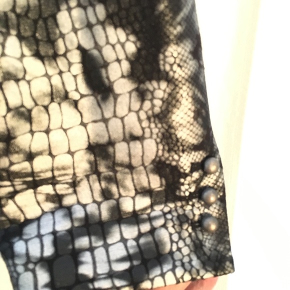 "Snakeskin" pattern jacket - Picture 4 of 6